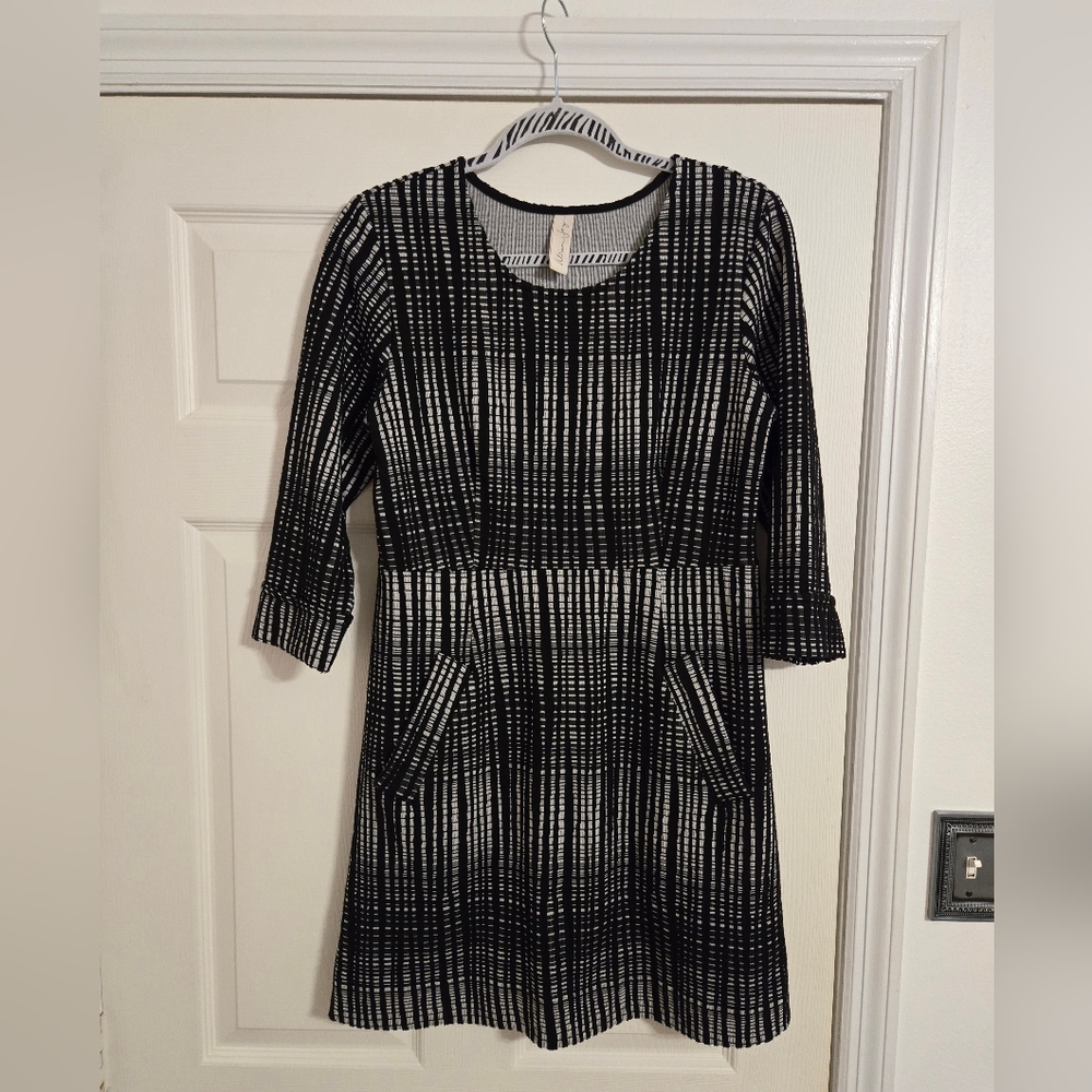Allison Joy black and white short dress With POCKETS size large